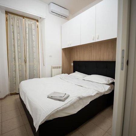 Intero Appartamento A Pero Luaran gambar